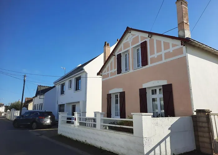 Сasa de vacaciones Maison Au Calme, Proche Centre Et Mer, Jardin Clos Le Croisic