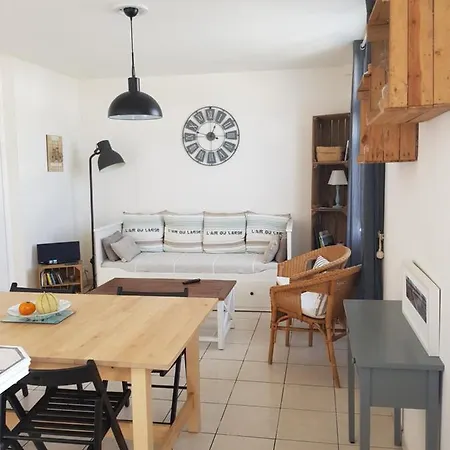 Maison Au Calme, Proche Centre Et Mer, Jardin Clos Holiday home *